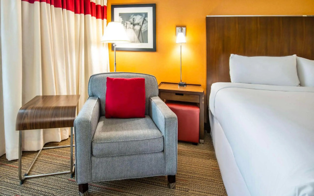 Grand Park Hotel Vancouver Airport, Ascend Hotel Collection