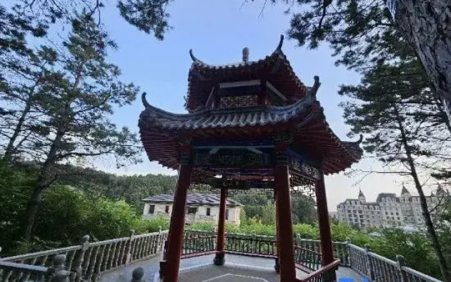 Changchun Light Luxury Banshan Hot Spring Homestay