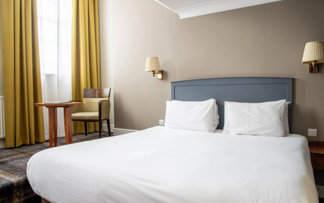 Arnos Manor Hotel