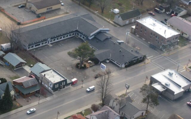 Oneida Village Inn