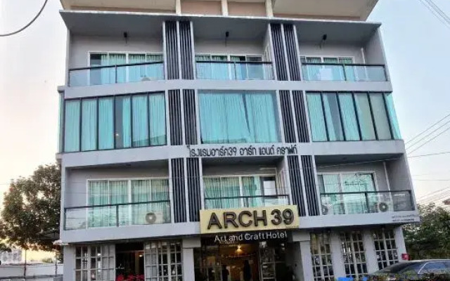 Mandalar Arch 39 Hotel