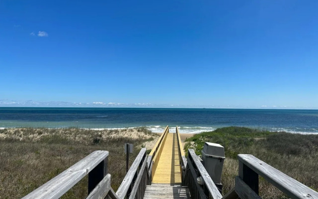 Outer Banks Beach Club Resort