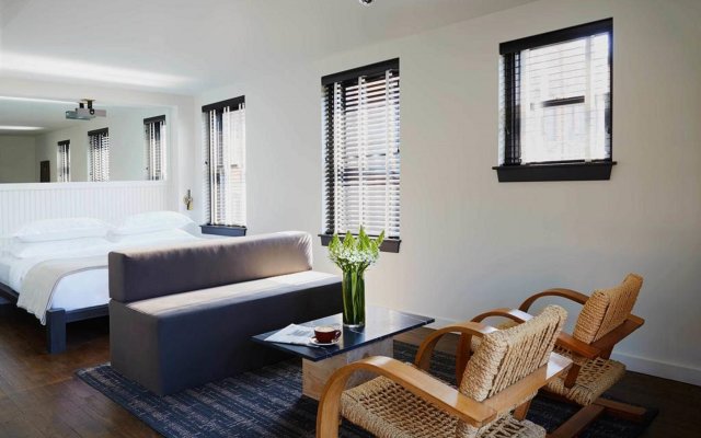 Neptune, an Ash Hotel