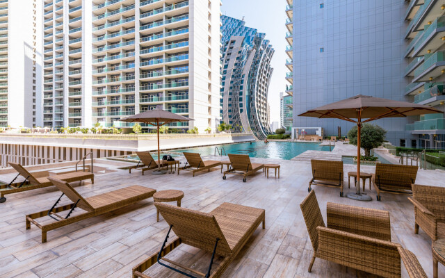 Stunning Studio Near Burj Khalifa