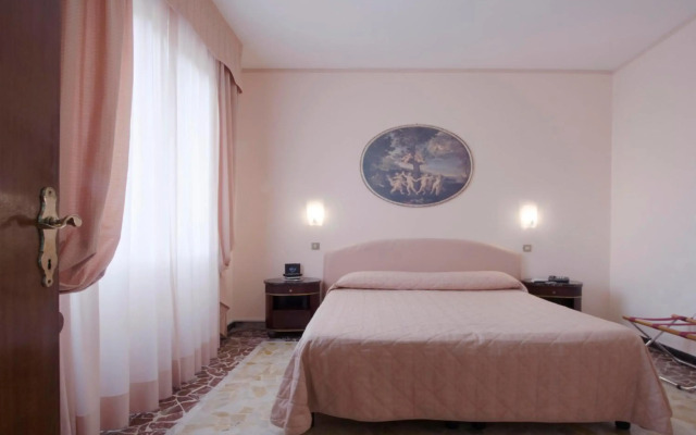 Hotel La Pace