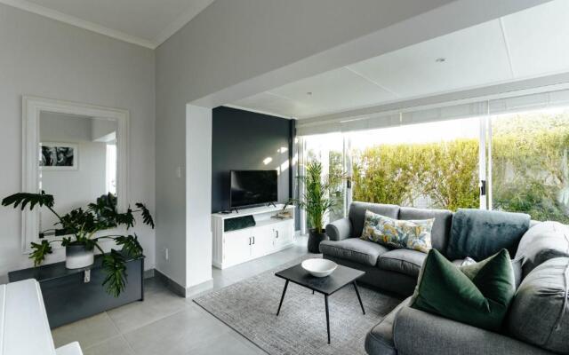 Kingswood Manor No.17