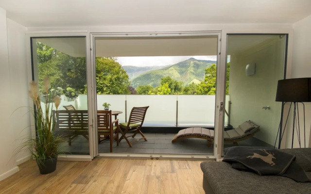 Finest Penthouse Waterside Zell am See