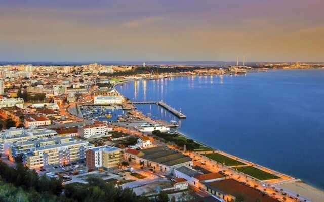 Captivating Apartment in Setubal, Portugal