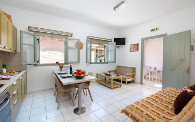 Dora II Studio - Simple Sweet Getaway
