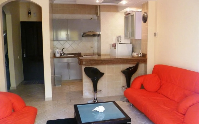 Palm Beach Piazza Apartments