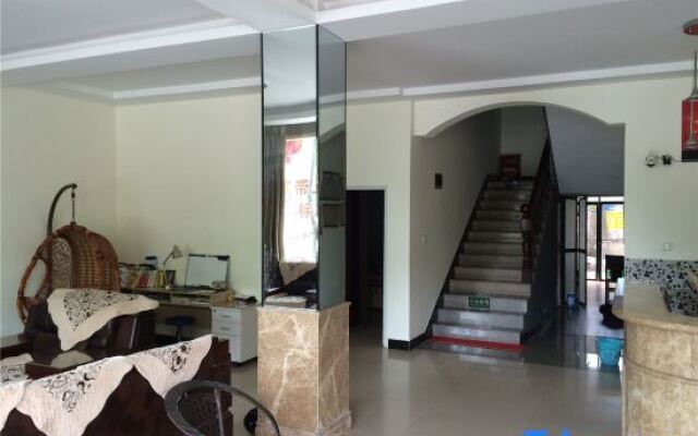 Zhuhui Hostel