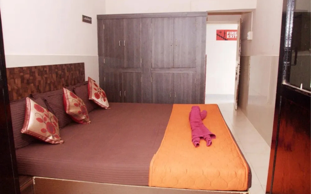 Hotel Travellers Inn