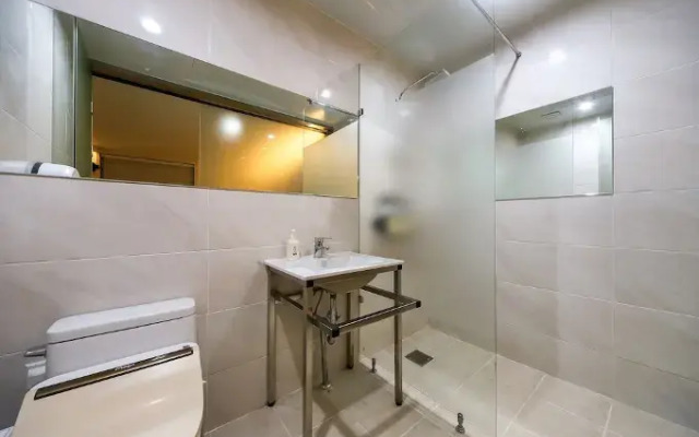 Pohang Black Hotel