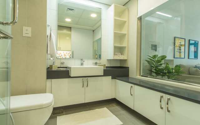 DHH- Palm Views East