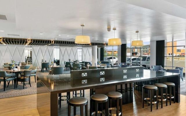 Holiday Inn Express Leigh - Sports Village