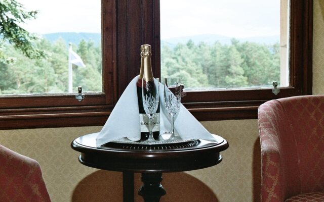Tigh Na Sgiath Country House Hotel