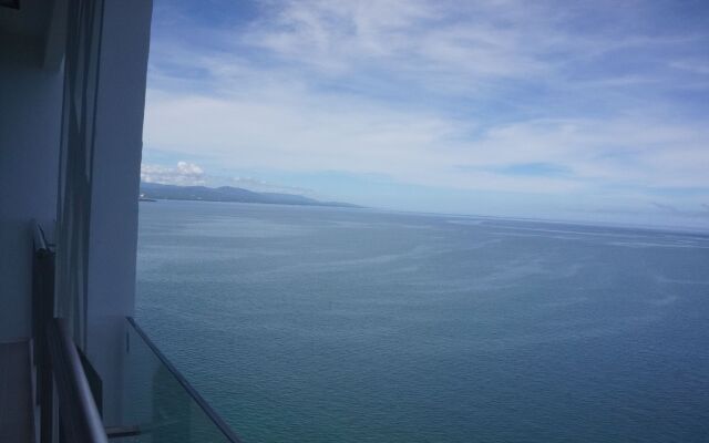 Amazing Seaview Arterra Penthouse