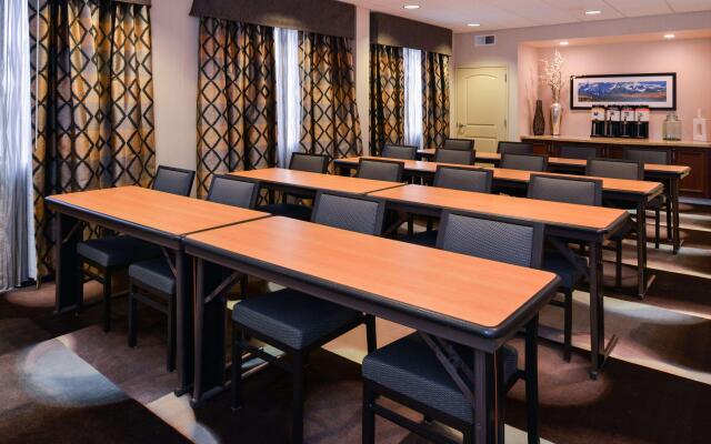 Hampton Inn & Suites Denver-Speer Boulevard