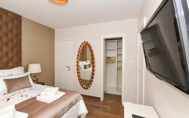 Villa Calypso Royal Apartment