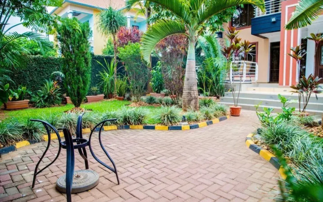 Ballote Holday Home Apartment
