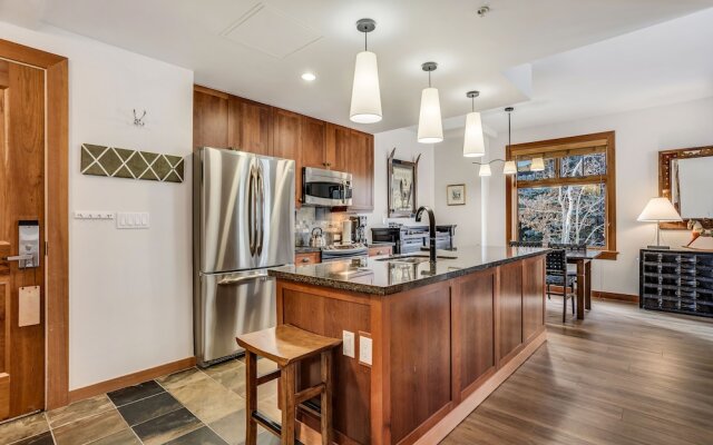 Capitol Peak Lodge by Snowmass Mountain Lodging