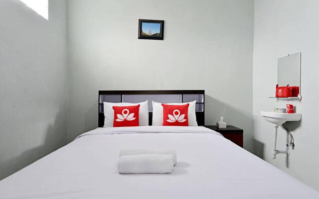 ZEN Rooms Godean
