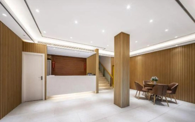 Yuebanwan Fashion Hotel (Shanghai Fishery Road Baoshan Garden City Branch)