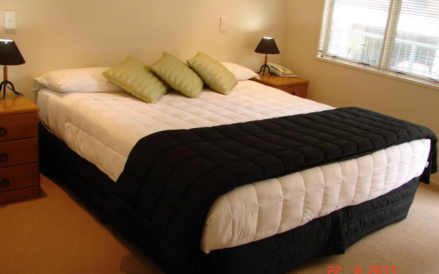 The Pavilions Beachfront Apartments