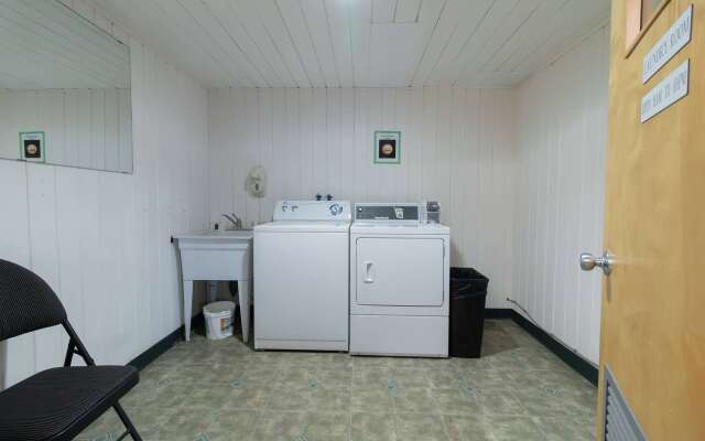 Super 8 by Wyndham Prince George