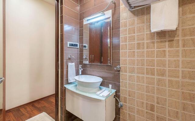 OYO Flagship 479 Royapettah