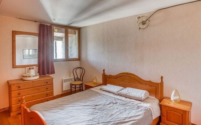 Quiant Holiday Home in Azille With Terrace