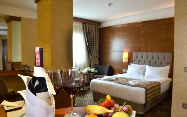 Adranos Hotel