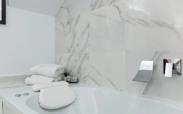 Apartamentos Élite - Warhol