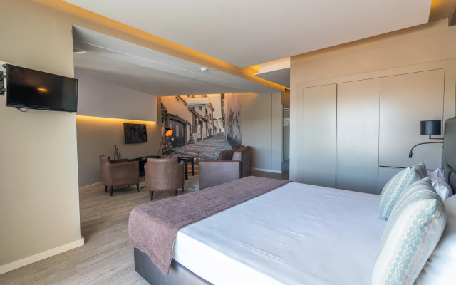AP Maria Nova Lounge - Adults Friendly