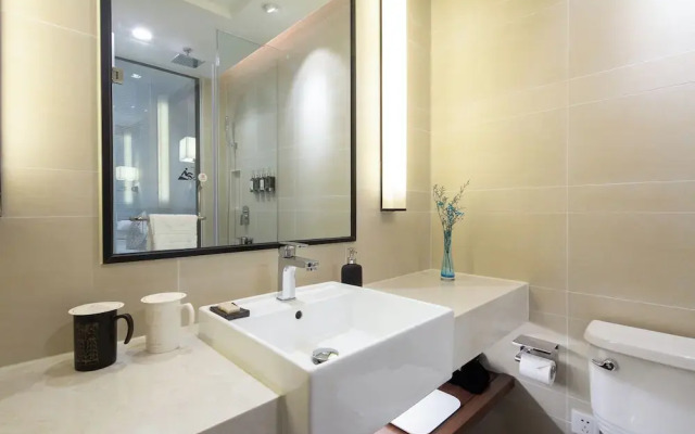 SSAW Boutique Shanghai South Xuhui RiYueGuang