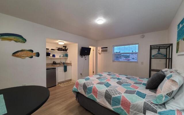 Sun Island Motel