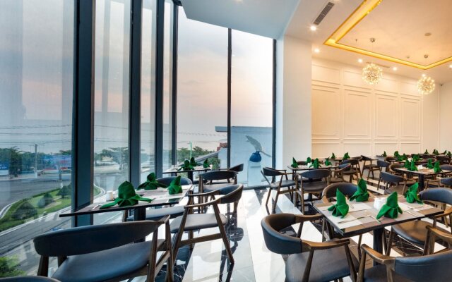 Crown Hotel Nha Trang