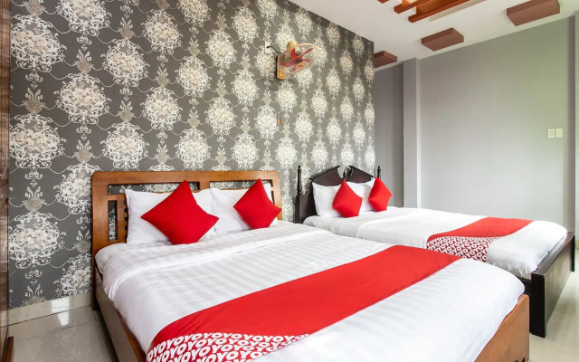 Honey Hotel