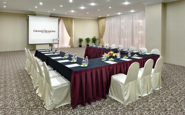 Grand Seasons Hotel