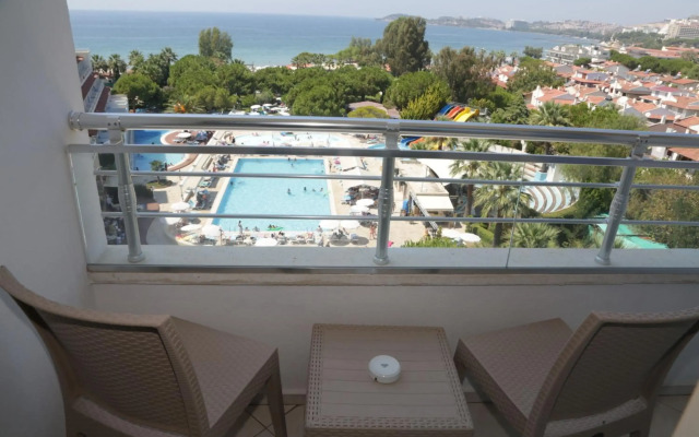 Batihan Beach Resort & Spa