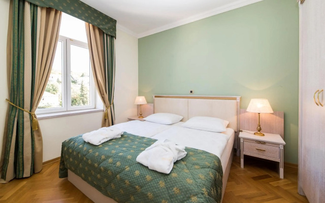Hotel Kvarner Palace