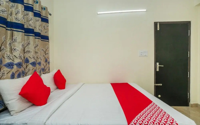 Oyo 28119 Omkar Global Inn