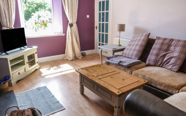 5 Distillery Cottages