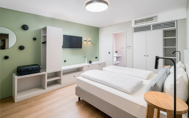 Koos Hotel & Apartments