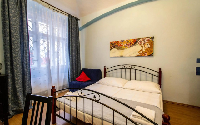 Ruterra Apartment Cimburkova