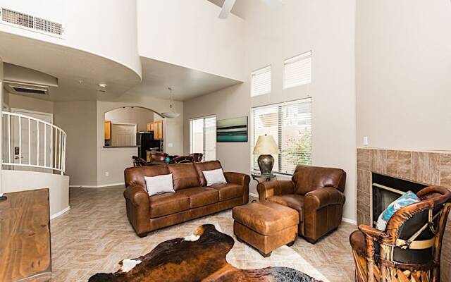 Arroyo Madera 119 3BR Townhome by Casago