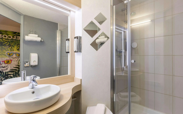 Sure Hotel by Best Western Lille Tourcoing Ex Hotel Garden
