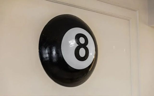Miracle No 8 Central Modern Duplex