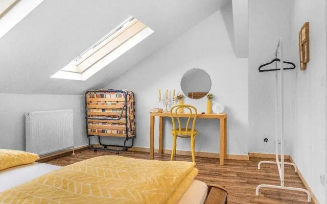 2BR Apt Next to Vienna Vibrant Center