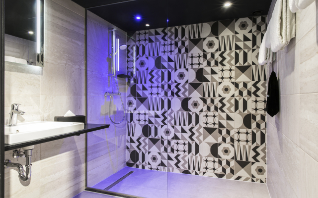 Leonardo Hotel Rotterdam Savoy